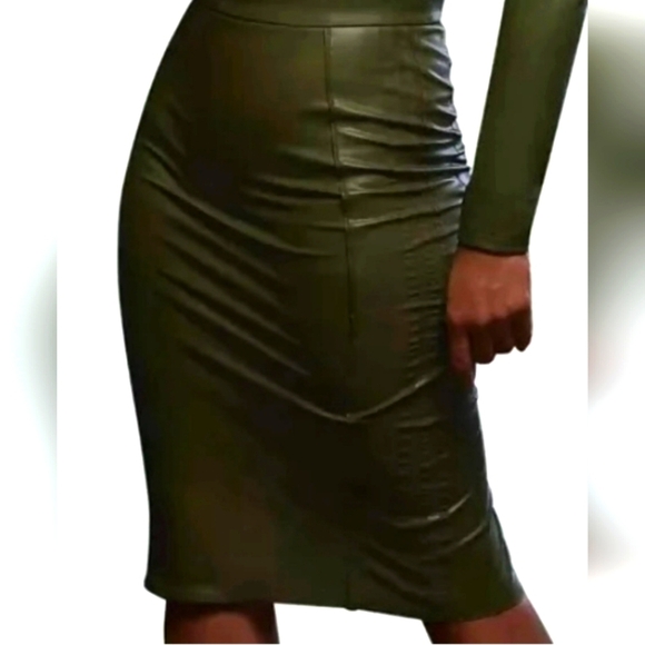 Adidas x ivy park NWT vegan faux leather wild pine green midi skirt - Picture 2 of 16